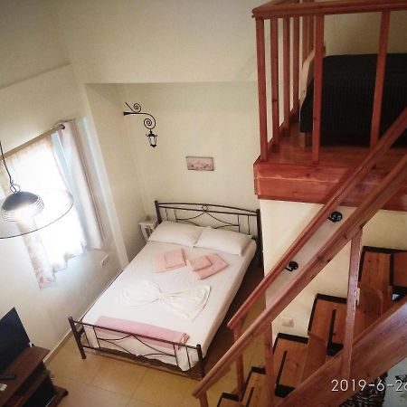 Deili Studio Loft Kalamata Exterior foto